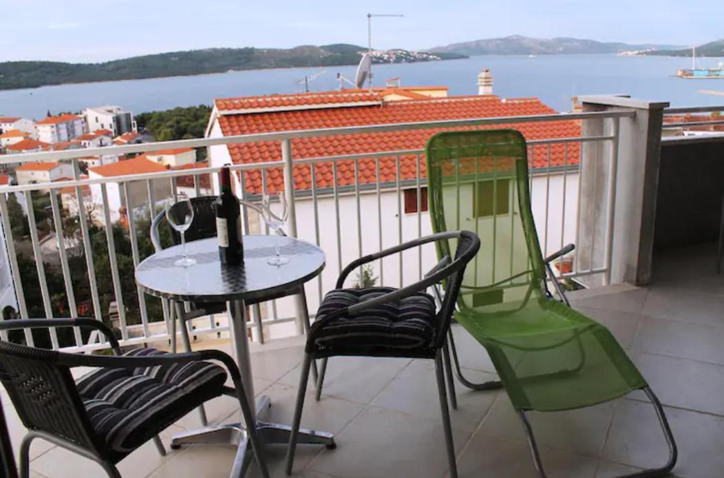 Mia - Spacious On 85 M2 With Beautiful Sea View Lägenhet