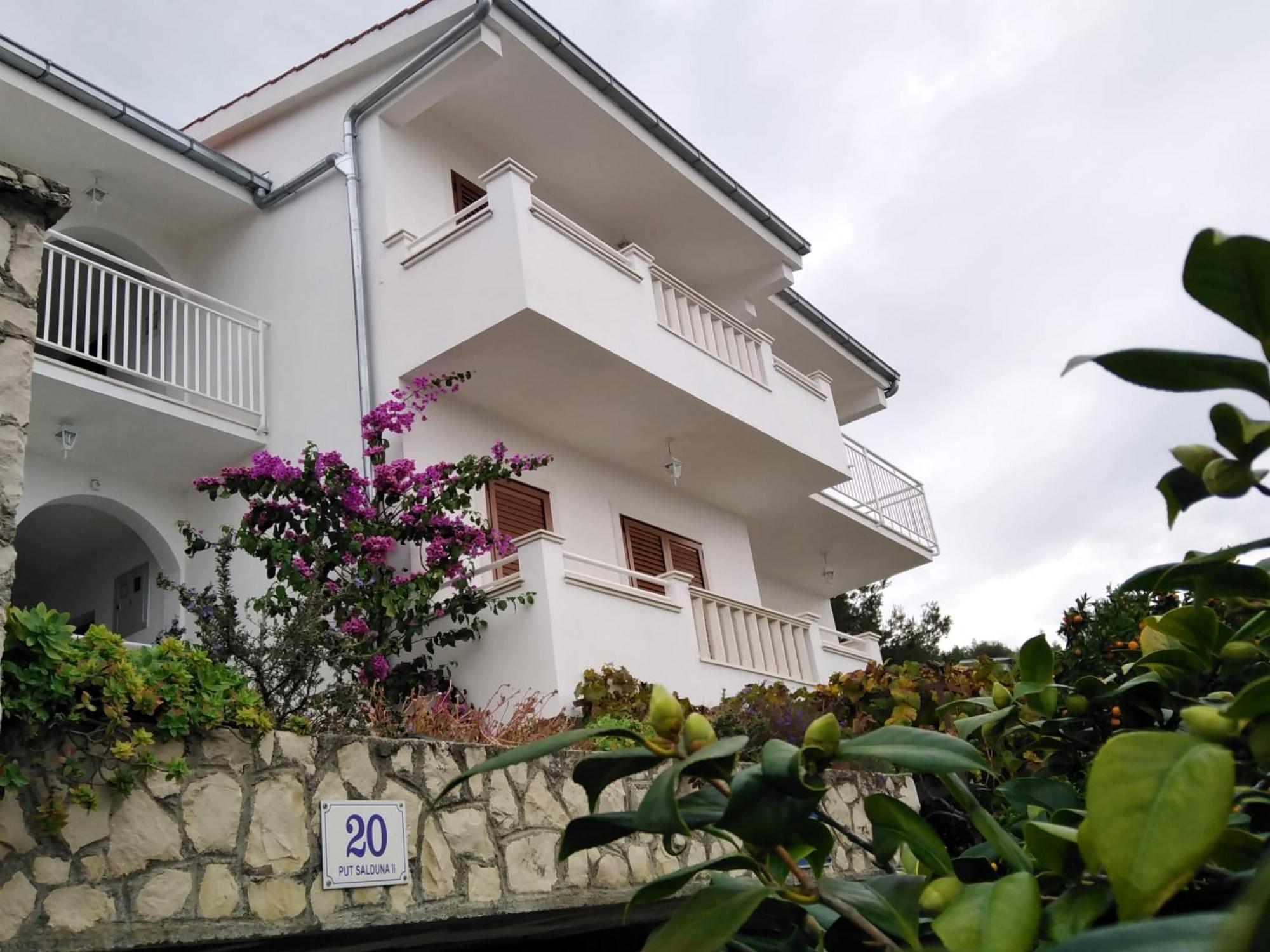 Mia - Spacious On 85 M2 With Beautiful Sea View