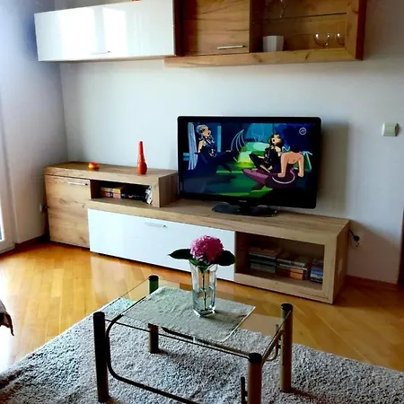 Apartment Mia - Spacious Apartment On 85 M2 With Beautiful Sea View Trogir Exterior photo