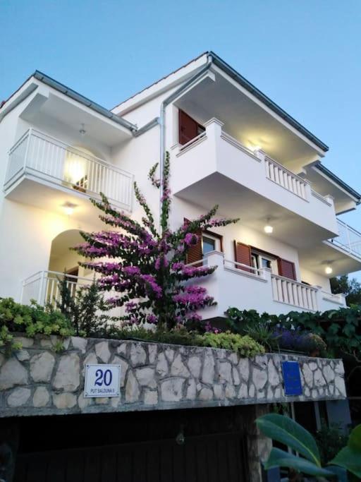Mia - Spacious On 85 M2 With Beautiful Sea View * Trogir