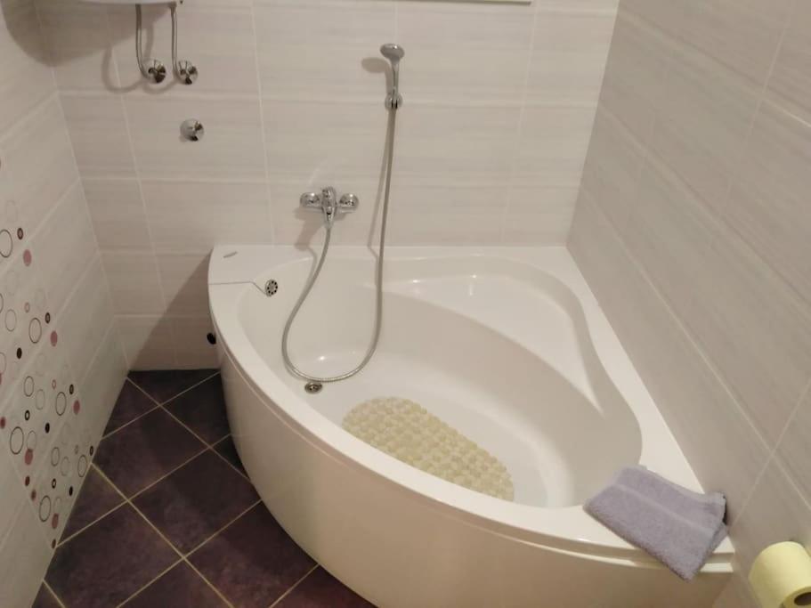 Apartment Mia - Spacious On 85 M2 With Beautiful Sea View Trogir