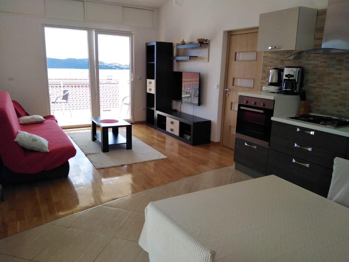 Apartment Mia - Spacious On 85 M2 With Beautiful Sea View