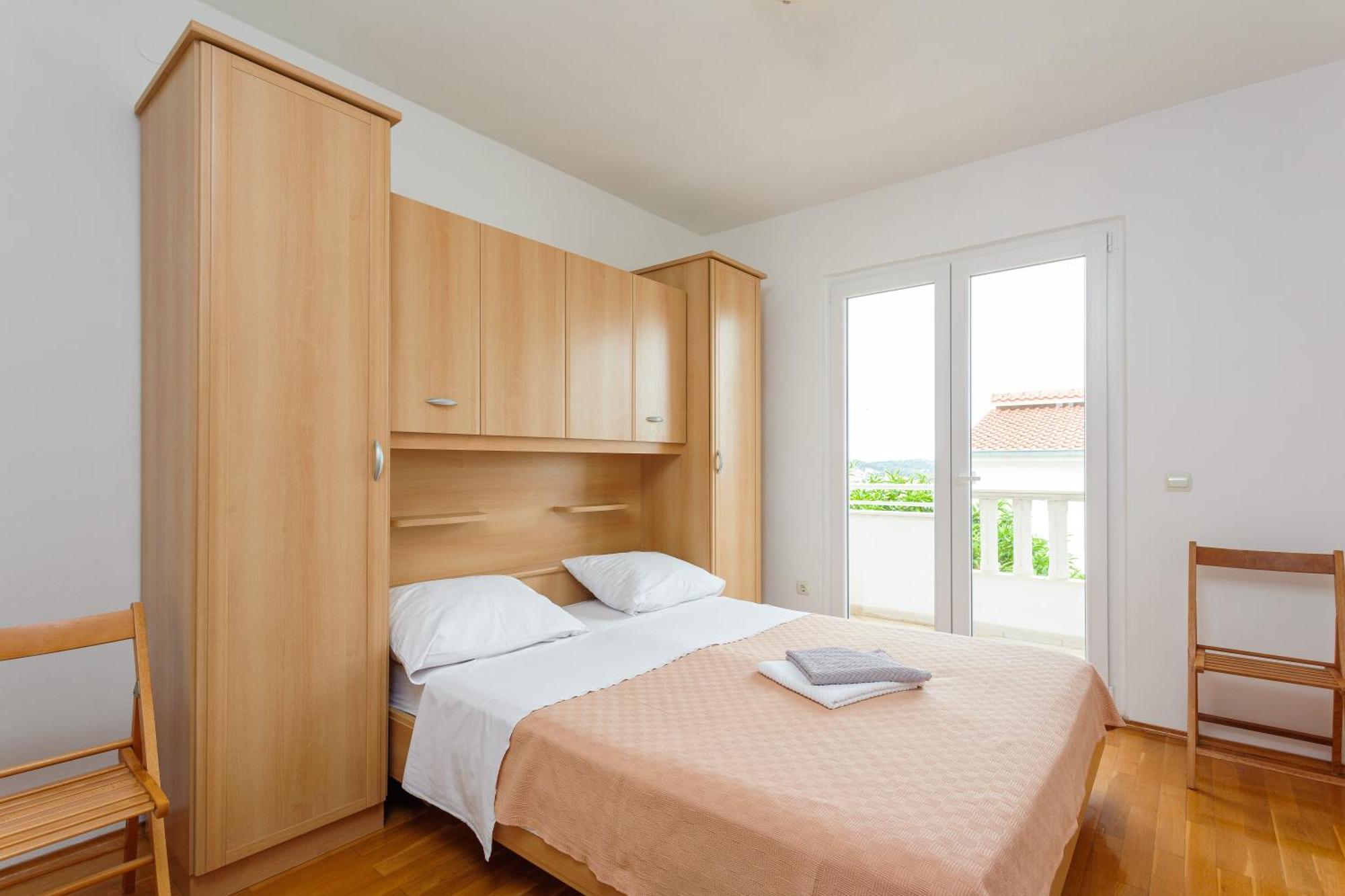 Apartment Mia - Spacious On 85 M2 With Beautiful Sea View Trogir