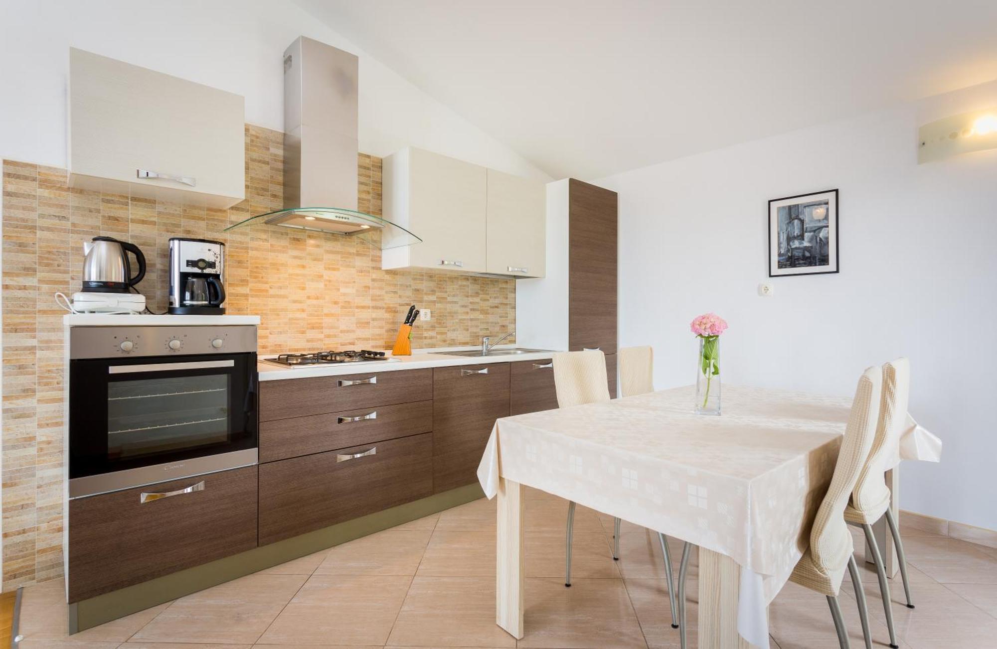 Mia - Spacious On 85 M2 With Beautiful Sea View Apartment